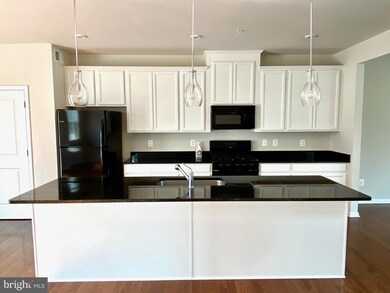 3109 Duvall Ridge Rd, Landover, MD 20785 - photo 4