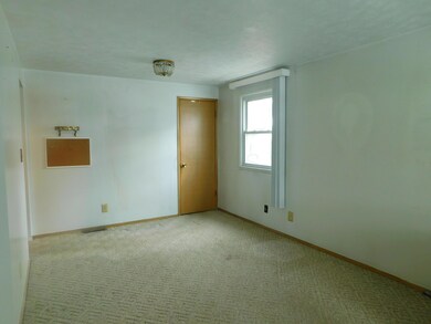 2152 Case Rd, Columbus, OH 43224 - photo 3