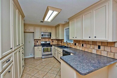 12006 Willow Branch Ct, Houston, TX 77070 - photo 6