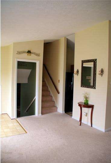 118 Independence Dr, Morrisville, PA 19067 - photo 3