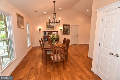 1905 Layton St, Crofton, MD 21114 - photo 5