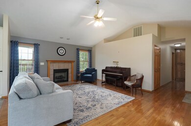 1906 S High Ridge-2