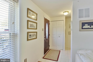 7511 Carroll Ave, Takoma Park, MD 20912 - photo 2