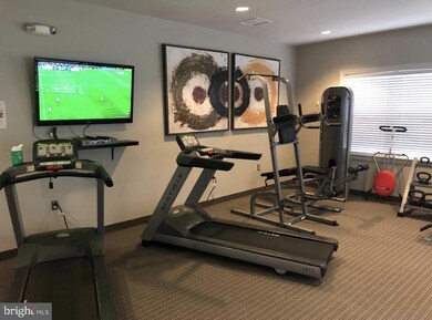 19425 Dover Cliffs Cir, Germantown, MD 20874 - photo 3