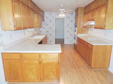 10220 Allway Dr, El Paso, TX 79925 - photo 7