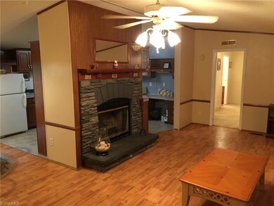 3002 Sharron Dr, Asheboro, NC 27205 - photo 3