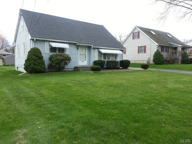 817 Stones Crossing Rd, Easton, PA 18045 - photo 2