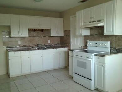 3815 denton kitchen 2