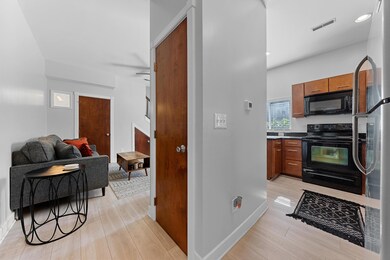 1088 Perry St unit A, Columbus, OH 43201 - photo 3