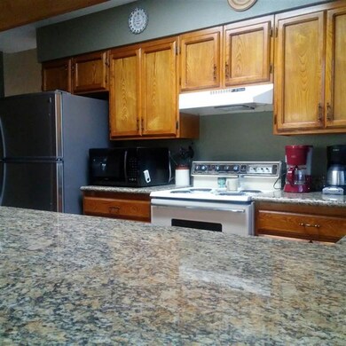 1309 Hibiscus Ln, Laredo, TX 78041 - photo 4