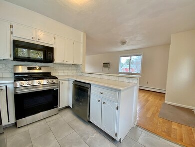 67 Bow St unit 2, Arlington, MA 02474 - photo 3