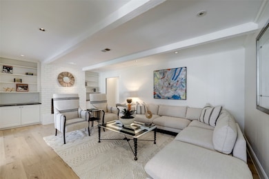 10038 Piping Rock Ln, Houston, TX 77042 - photo 3