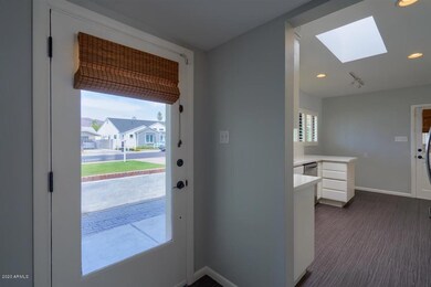 04-3736108