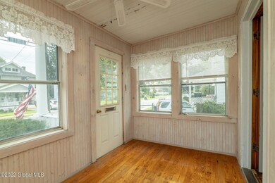 3-web-or-mls-184ElmSt-3