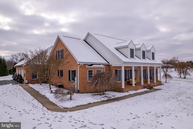 1709 Ragged Edge Rd, Chambersburg, PA 17202 - photo 2