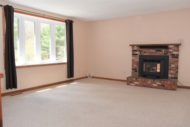 16 Hitching Post Rd, Amherst, MA 01002 - photo 5