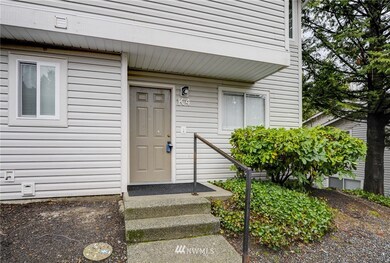 18910 Bothell Everett Hwy unit K4, Bothell, WA 98012 - photo 2