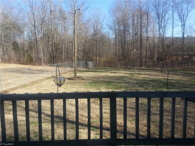 215 Garren Town Rd, Asheboro, NC 27205 - photo 3