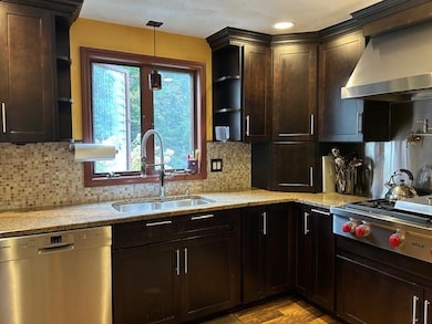 14 Reed St, Londonderry, NH 03053 - photo 6