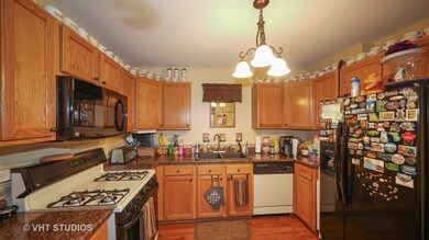 1847 Mappold Way unit 1851, Joliet, IL 60435 - photo 2