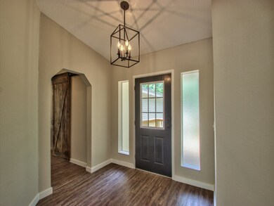 511 Floyd Gray Rd, Crawfordville, FL 32327 - photo 3