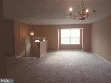 16332 Elkhorn Ln, Bowie, MD 20716 - photo 5