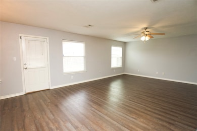 2419 Fox Water Dr, Spring, TX 77386 - photo 3