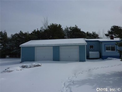 Parking Lot/Garage