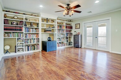 12819 Country Lea Ln, Alvin, TX 77511 - photo 3