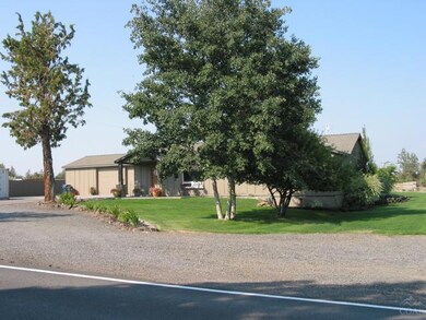 62575 Waugh Rd, Bend, OR 97701 - photo 5