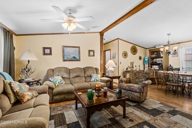 1044PuttingLn - 15
