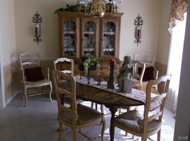 105 Turnberry Ct, Bath, PA 18014 - photo 3