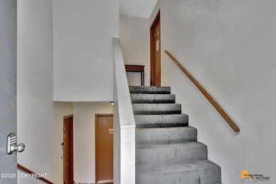 735 Price St, Anchorage, AK 99508 - photo 5