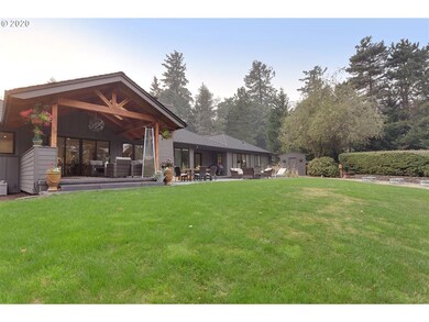 18035 Skyland Cir, Lake Oswego, OR 97034 - photo 2