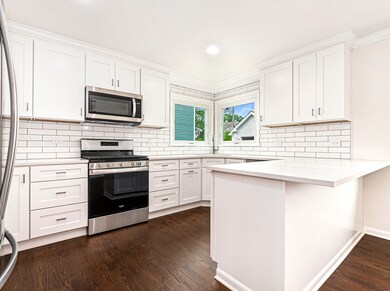 969 S Spring Rd, Elmhurst, IL 60126 - photo 7