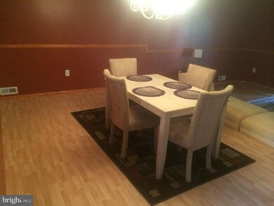 10 Lindsey Ct unit 38D, Franklin Park, NJ 08823 - photo 3