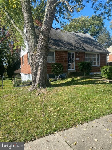 208 Pepper Mill Dr, Capitol Heights, MD 20743 - photo 2