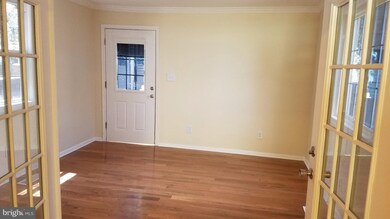 911 Clovis Ave, Capitol Heights, MD 20743 - photo 7