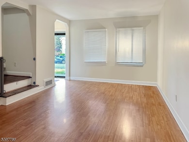 8 W End Place, Cranford, NJ 07016 - photo 3