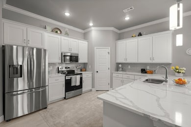 Your gourmet kitchen!!