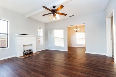 909 Sandefur St, Longview, TX 75601 - photo 4