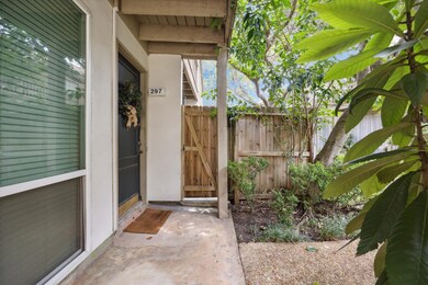 2100 Tanglewilde St unit 297, Houston, TX 77063 - photo 3