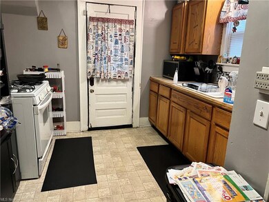 874 Fried St, Akron, OH 44320 - photo 7