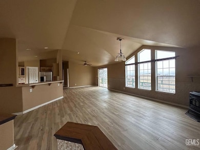 18651 Mountain Climber Way, Tehachapi, CA 93561 - photo 6