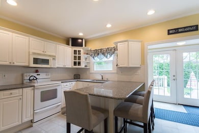 577 Hanover St, Fall River, MA 02720 - photo 4