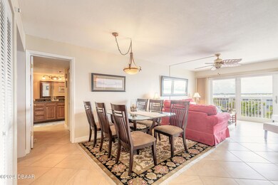 Dining / Living Rms