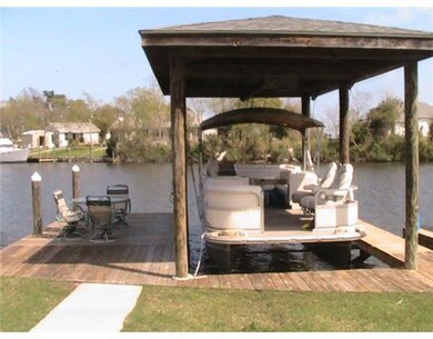 Waterfront/Dock/Pier.