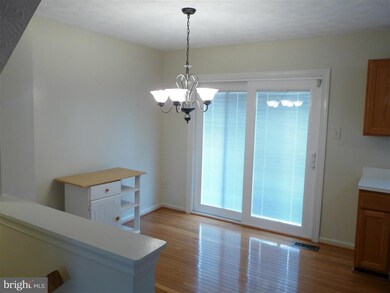 5304 Castlestone Dr, Rosedale, MD 21237 - photo 5