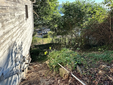 450 W 2nd St, Maysville, KY 41056 - photo 3