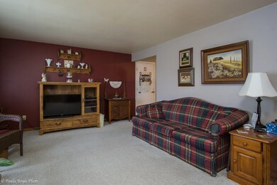 138 S Chase Dr, Crown Point, IN 46307 - photo 2